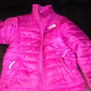 Girls hot pink The North Face jacket 💕